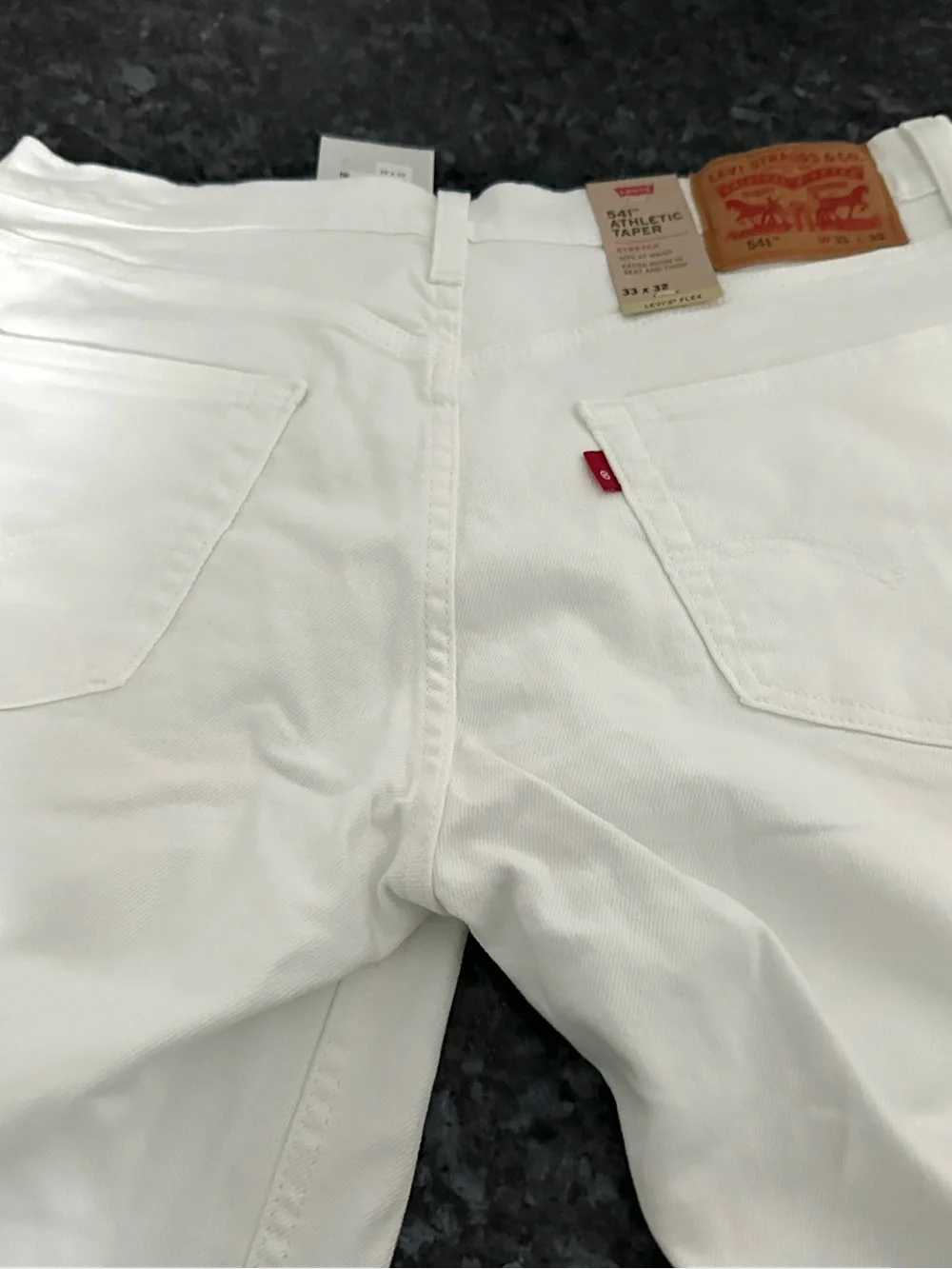 Men’s 541 Athletic Taper White Straight-Leg Jeans NWT